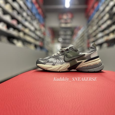 Nike V2K Run 2
