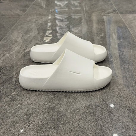 Nike Terlik Modeli
