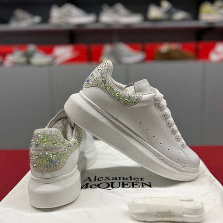 Alexander Mcqueen