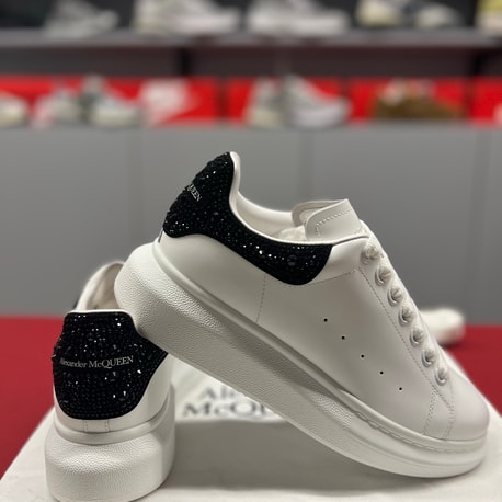 Alexander Mcqueen
