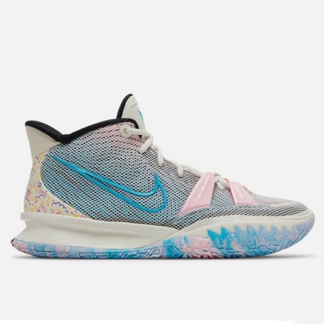 Nike Kyrie 7