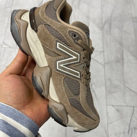 New Balance 9060 Mushroom